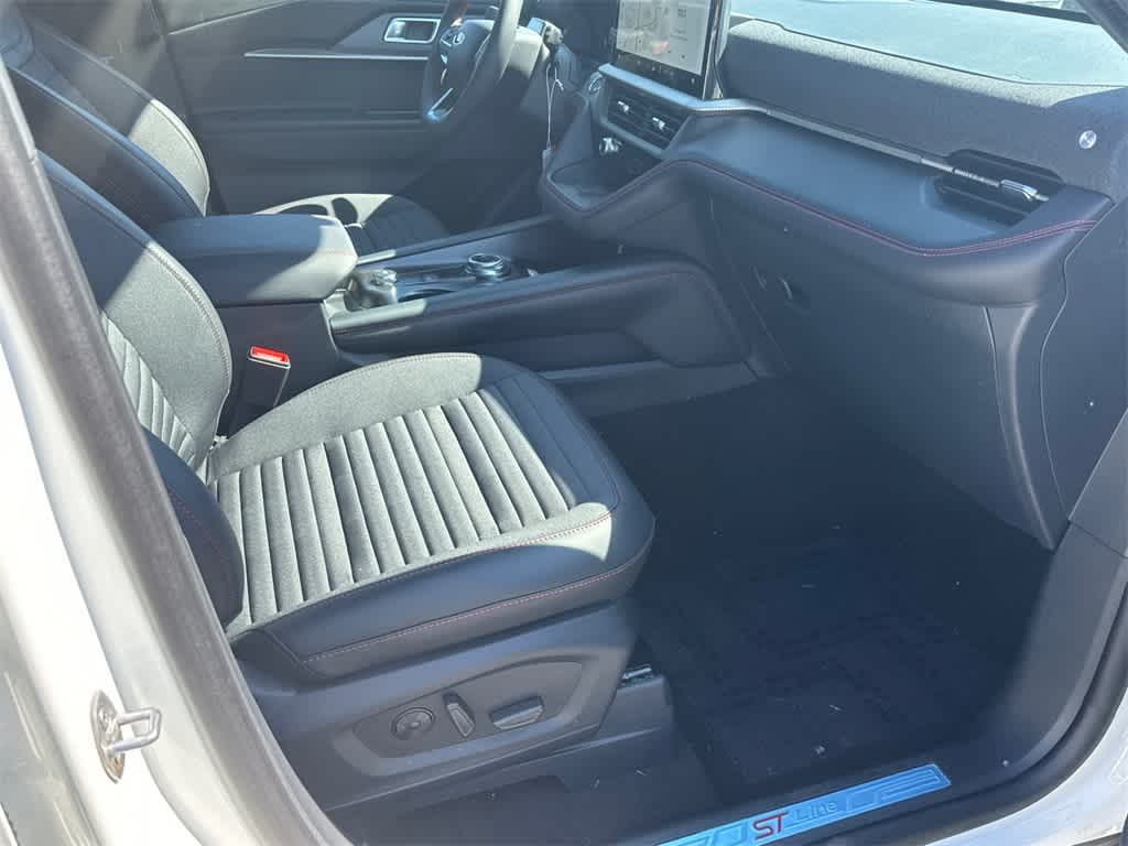 Thumbnail: 2025 Ford Explorer - 13