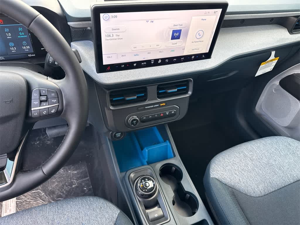 Thumbnail: 2025 Ford Maverick - 25