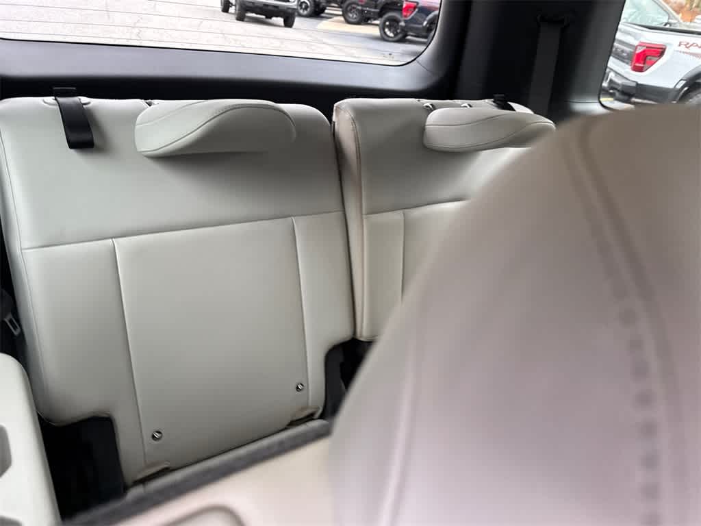 Thumbnail: 2024 Hyundai Santa Fe - 15