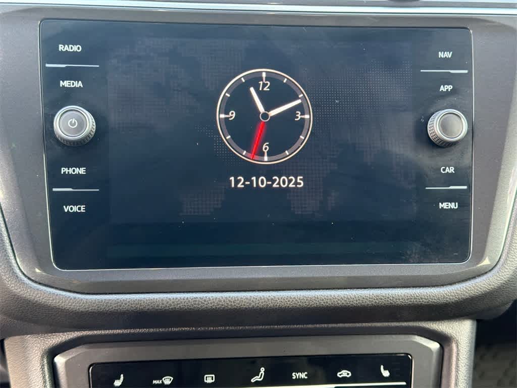 Thumbnail: 2022 Volkswagen Tiguan - 27