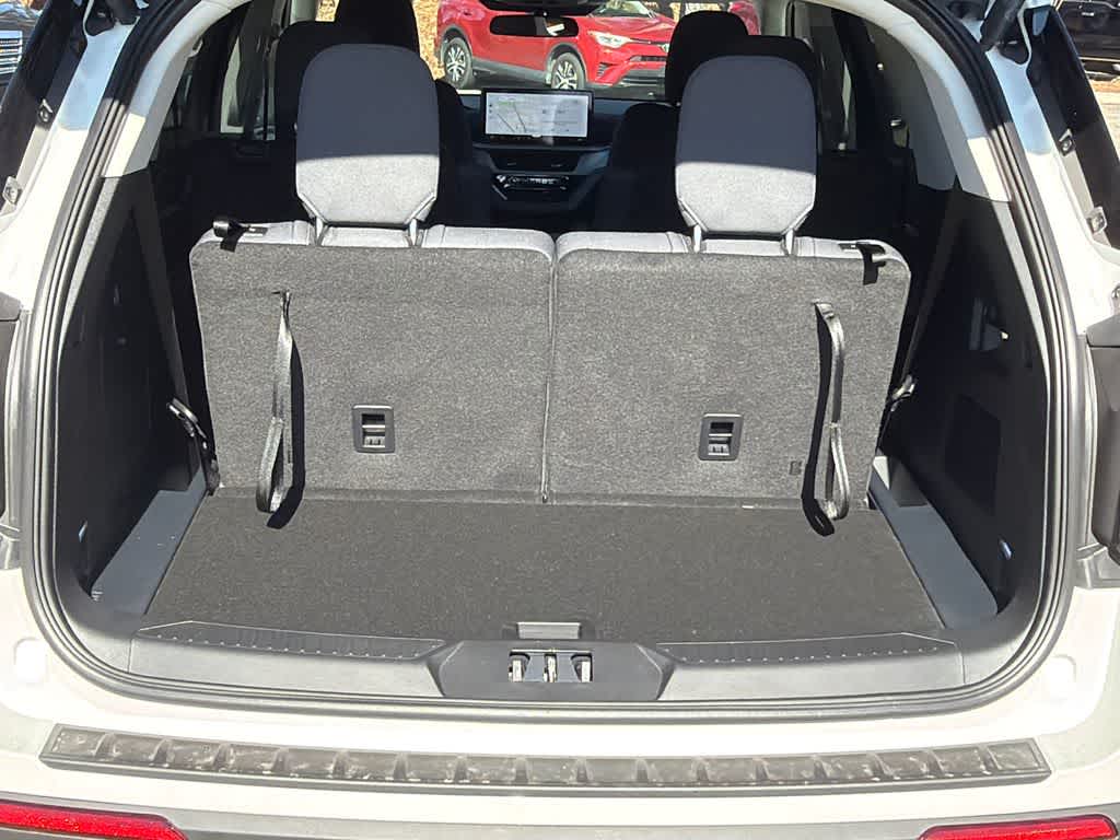 Thumbnail: 2026 Ford Explorer - 16