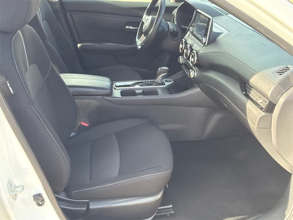 Thumbnail: 2022 Nissan Sentra - 12