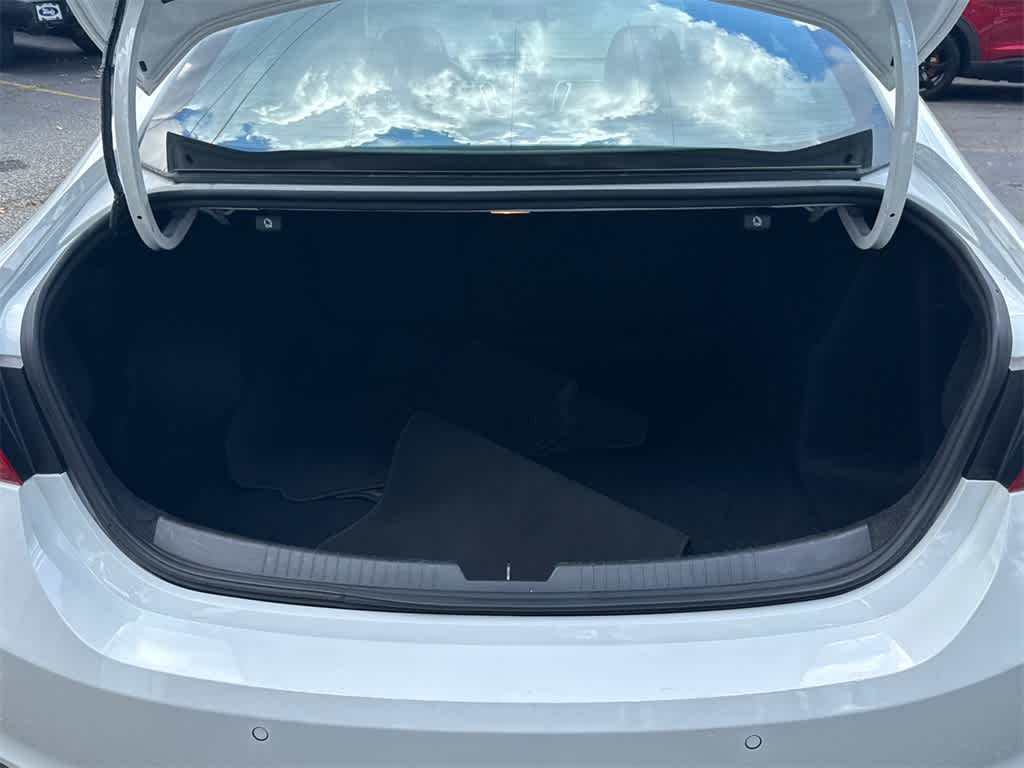 Thumbnail: 2024 Chevrolet Malibu - 15