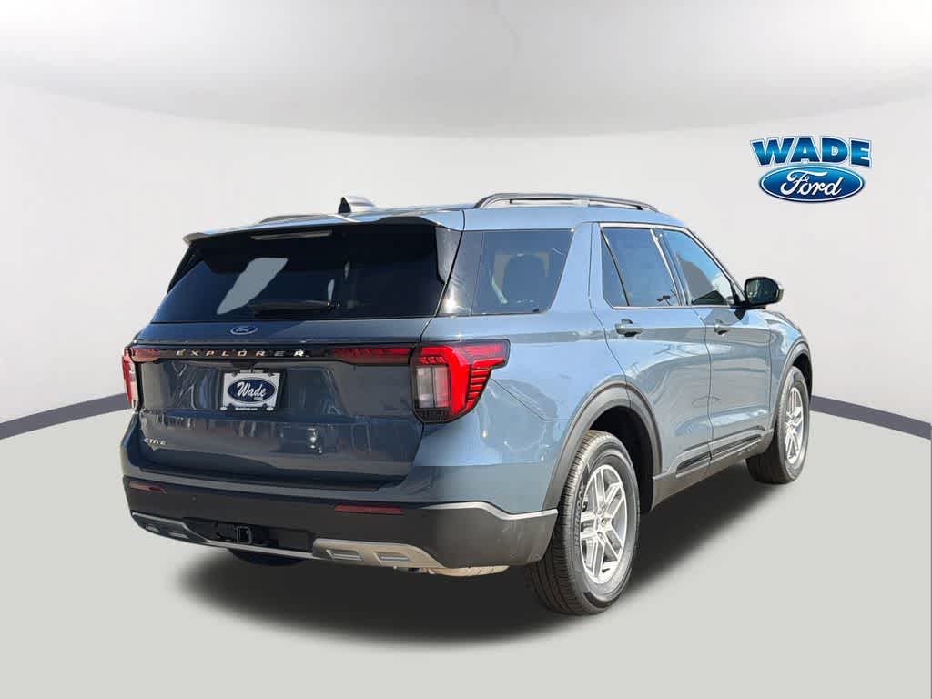 Thumbnail: 2026 Ford Explorer - 5