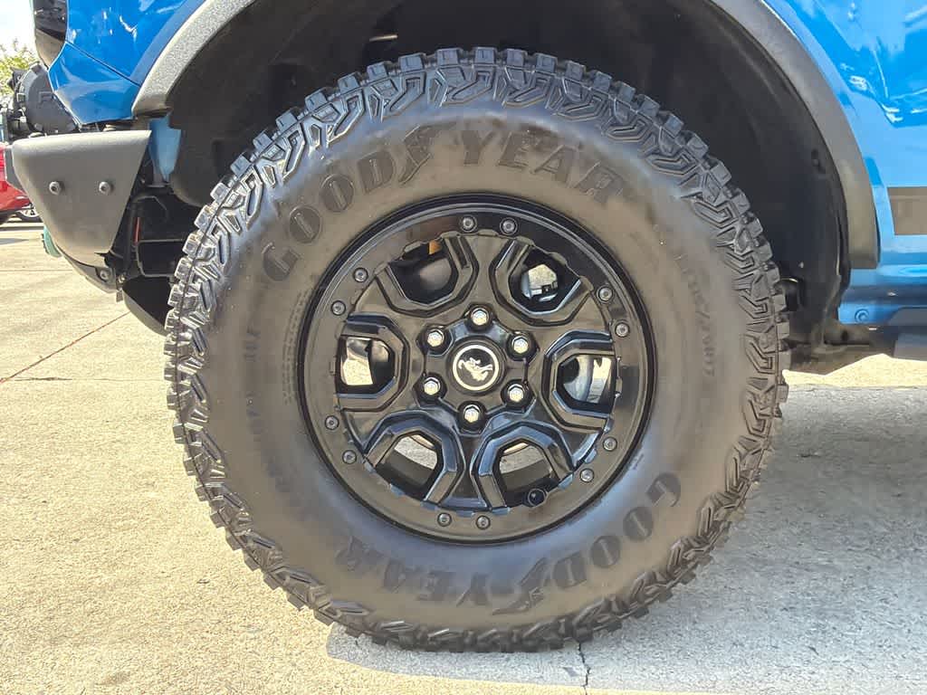 Thumbnail: 2022 Ford Bronco - 9