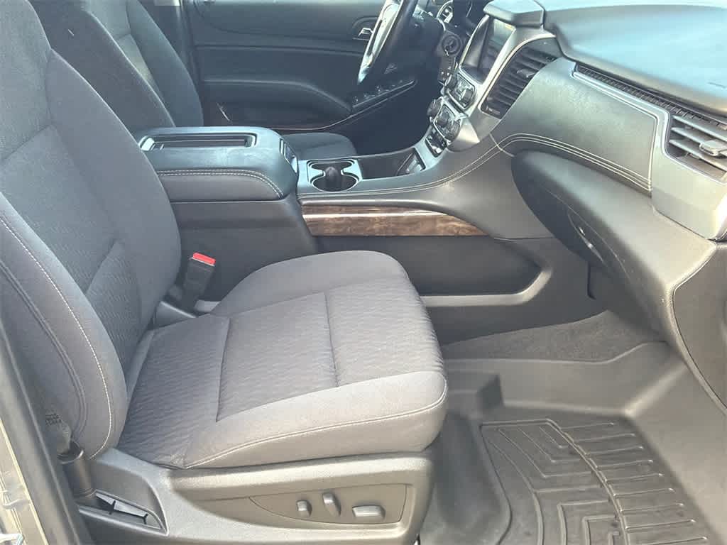 Thumbnail: 2020 Chevrolet Tahoe - 12