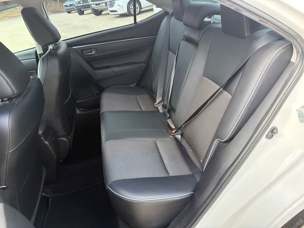 Thumbnail: 2016 Toyota Corolla - 16