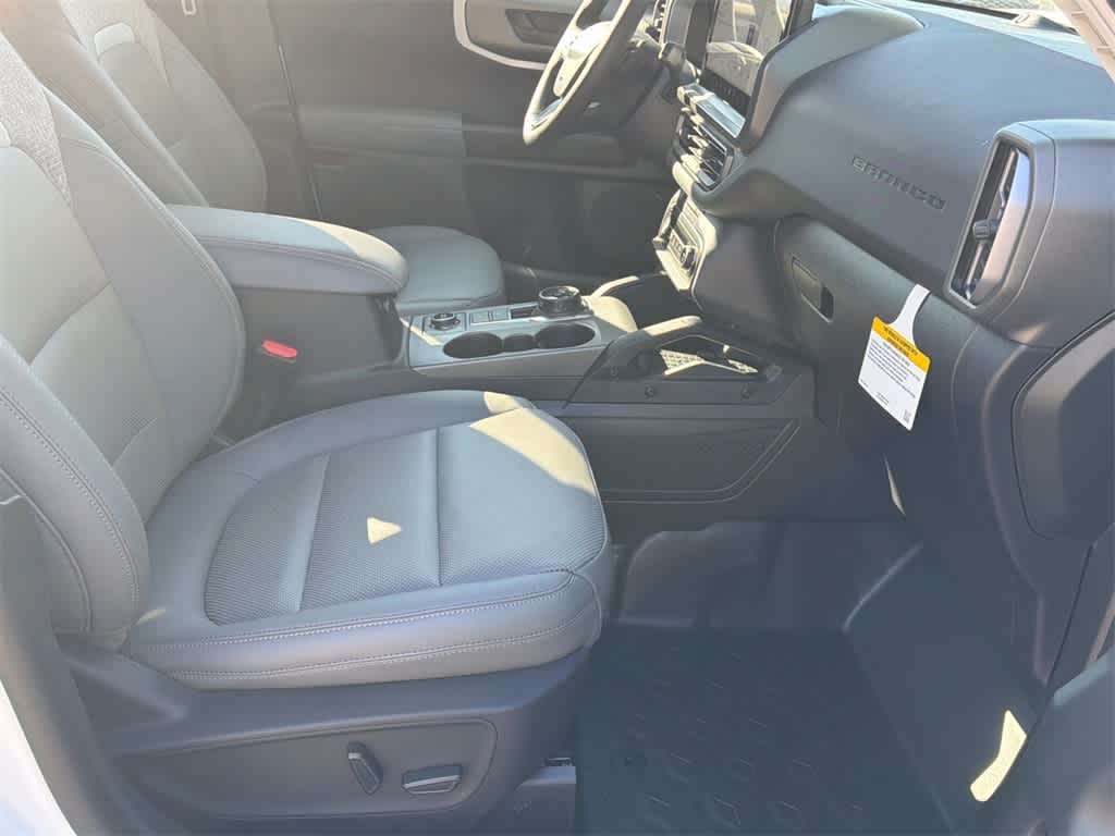 Thumbnail: 2025 Ford Bronco Sport - 12