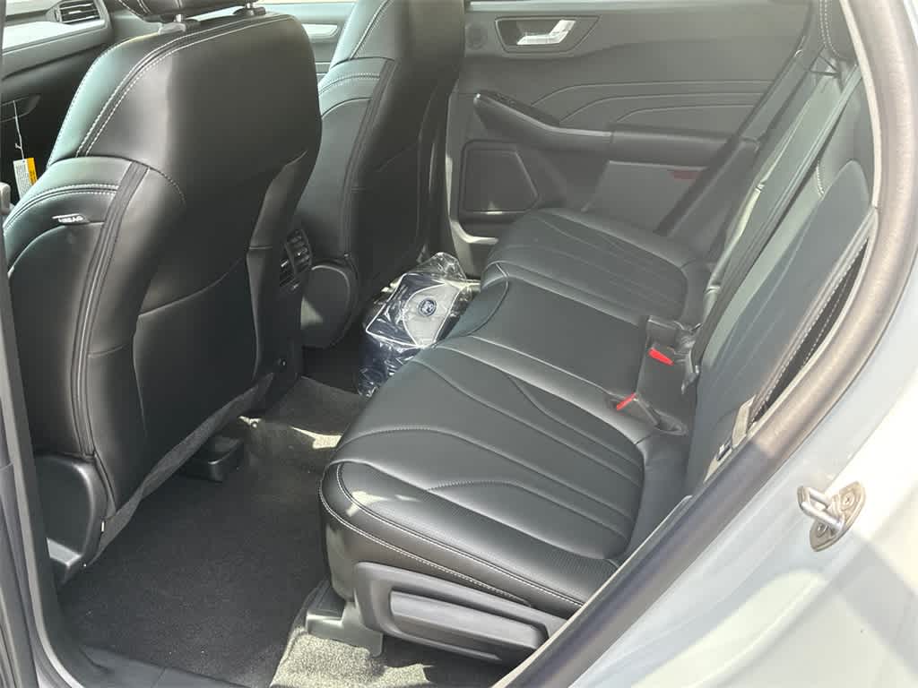 Thumbnail: 2025 Ford Escape - 17