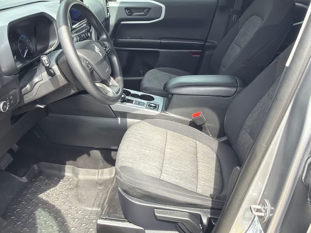 Thumbnail: 2021 Ford Bronco Sport - 10