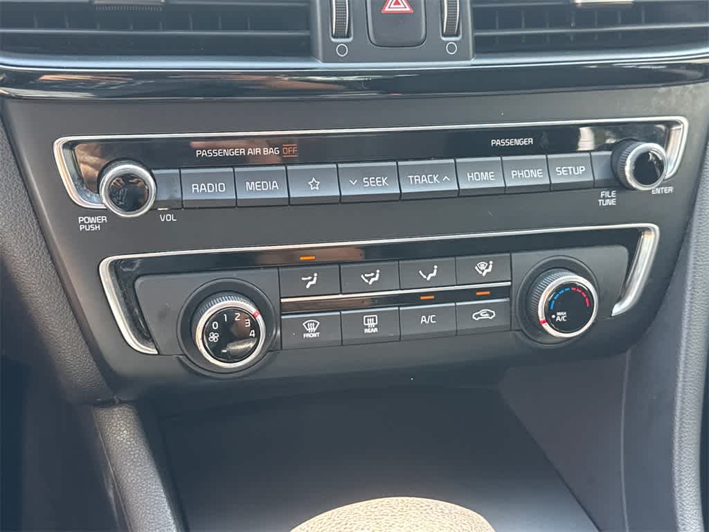 Thumbnail: 2020 Kia Optima - 28