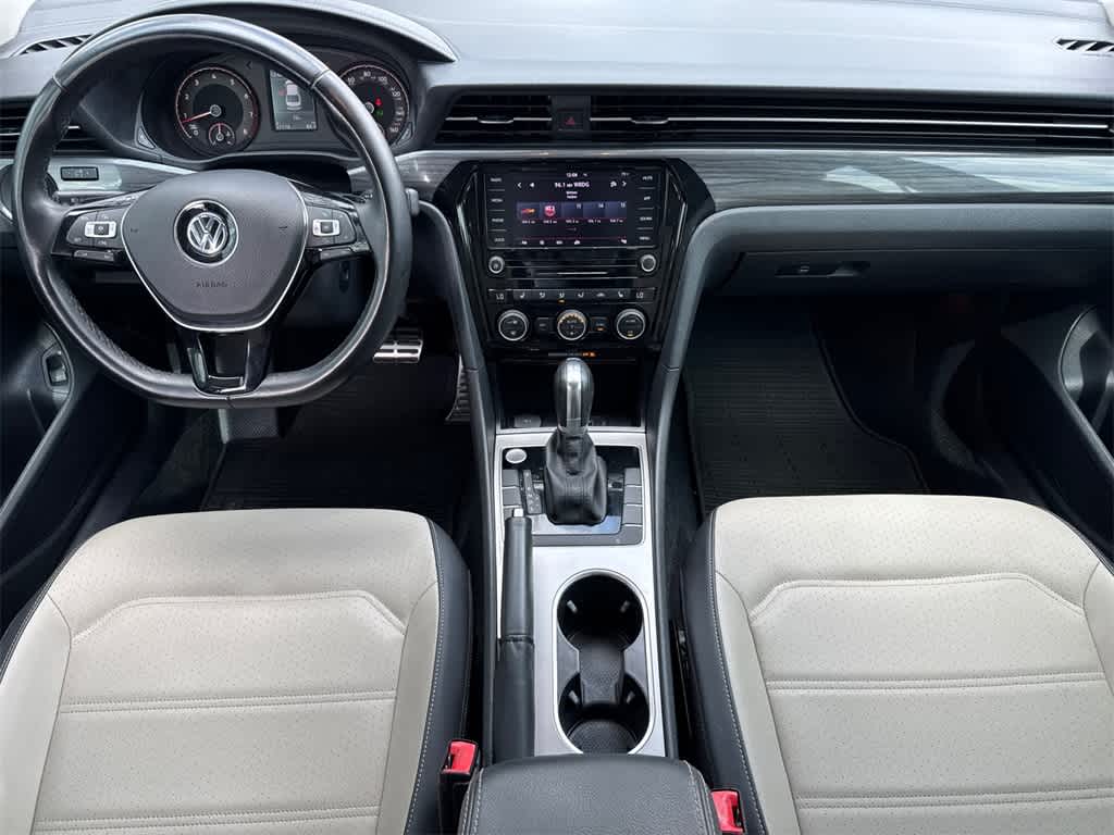 Thumbnail: 2020 Volkswagen Passat - 18