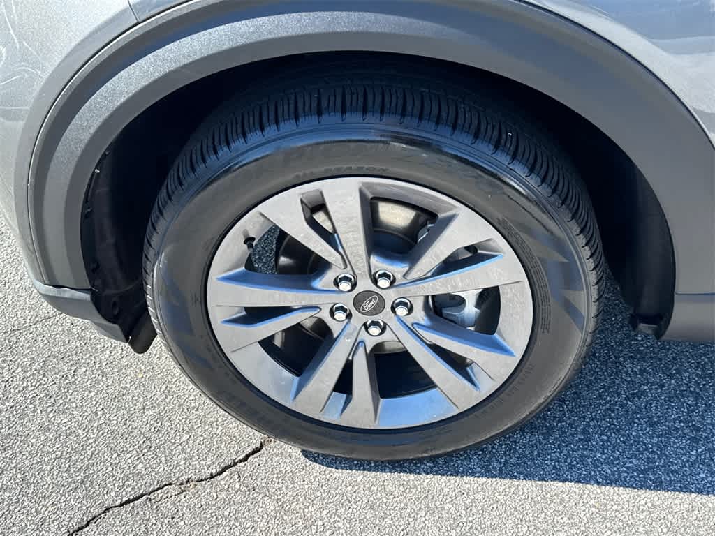 Thumbnail: 2023 Ford Explorer - 9