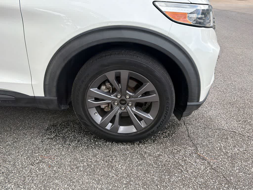 Thumbnail: 2022 Ford Explorer - 5