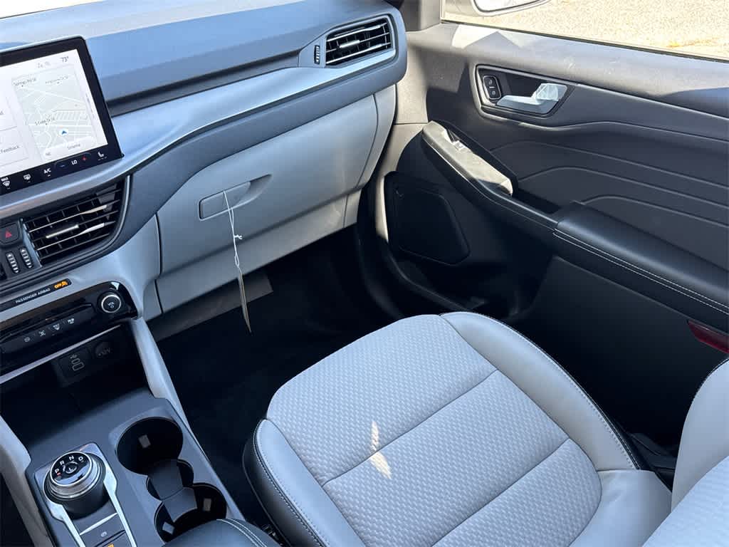 Thumbnail: 2024 Ford Escape - 21