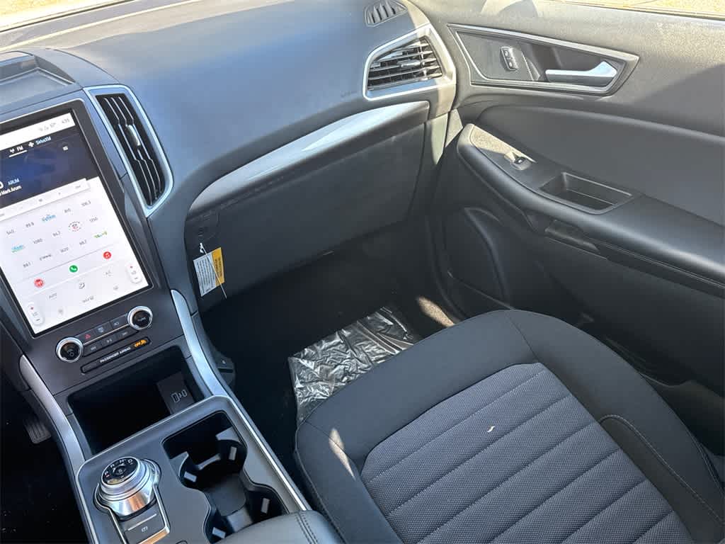 Thumbnail: 2024 Ford Edge - 19