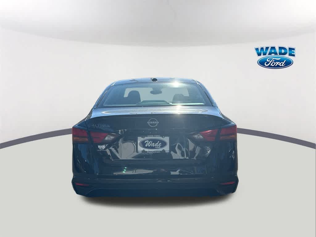 Thumbnail: 2025 Nissan Altima - 6