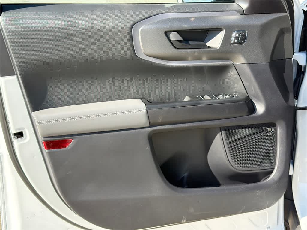 Thumbnail: 2025 Ford Bronco Sport - 11