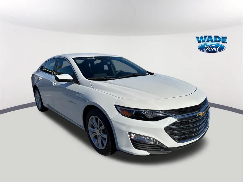 Thumbnail: 2023 Chevrolet Malibu - 3