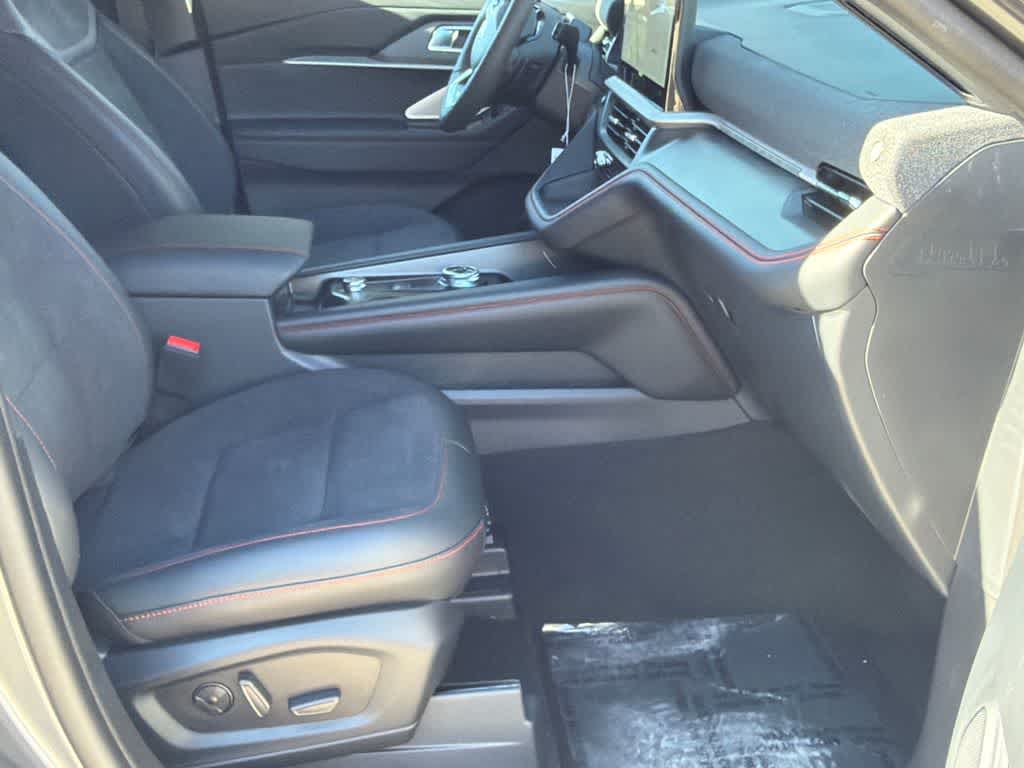 Thumbnail: 2026 Ford Explorer - 12