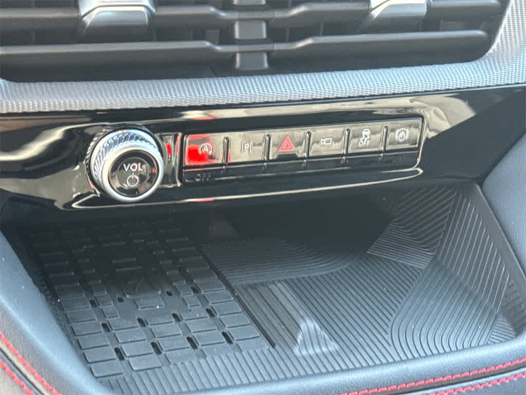 Thumbnail: 2025 Ford Explorer - 31