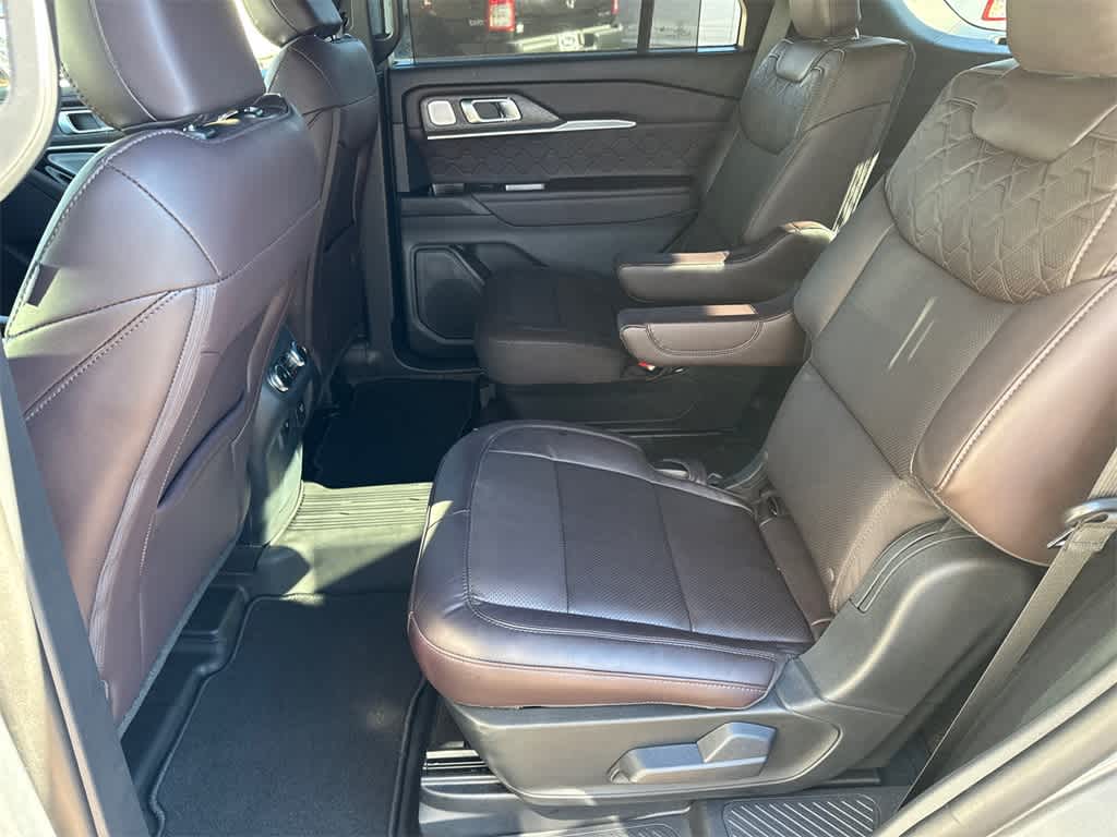 Thumbnail: 2025 Ford Explorer - 18