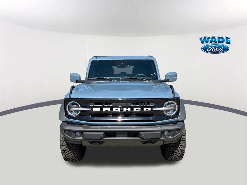 2024 Ford Bronco Outer Banks 2