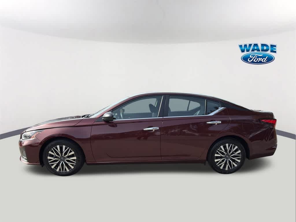 Thumbnail: 2025 Nissan Altima - 8