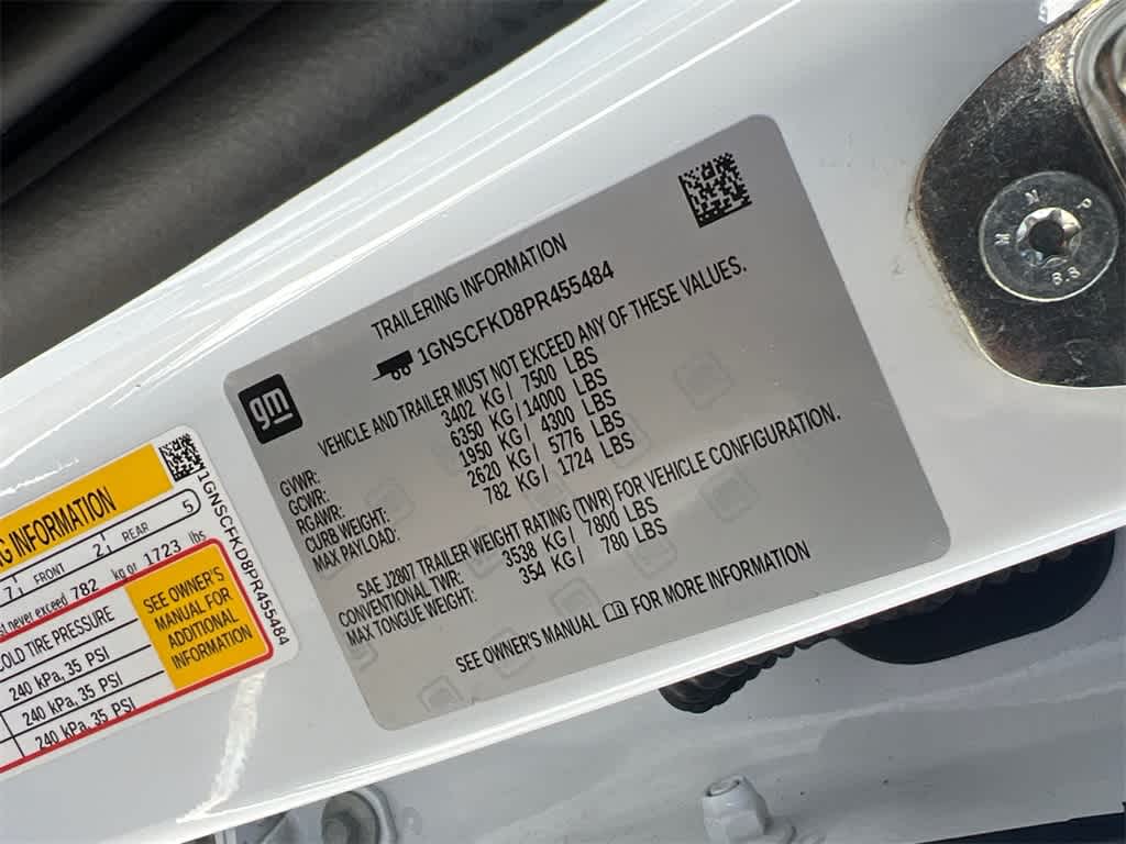 Thumbnail: 2023 Chevrolet Suburban - 32