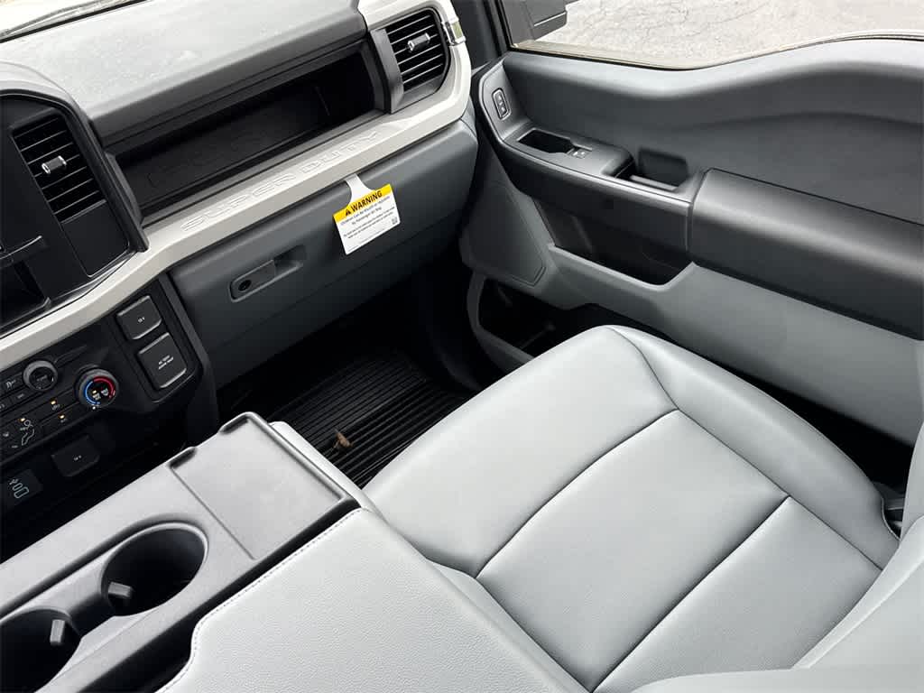 Thumbnail: 2025 Ford F-250 - 20