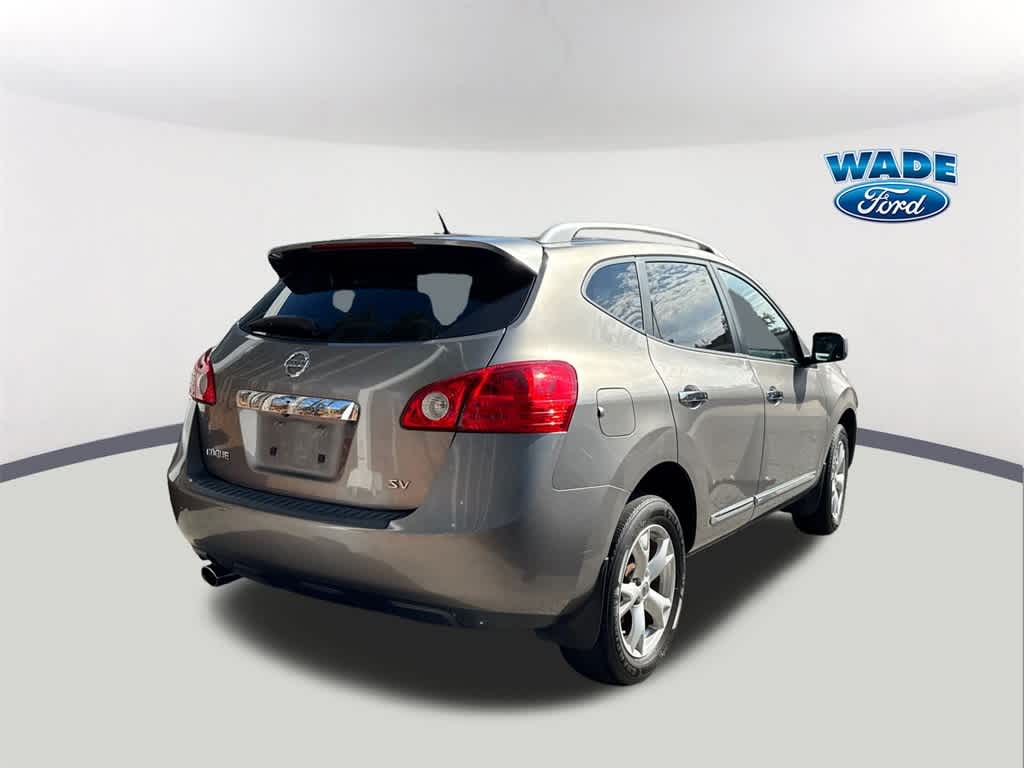 Thumbnail: 2011 Nissan Rogue - 4