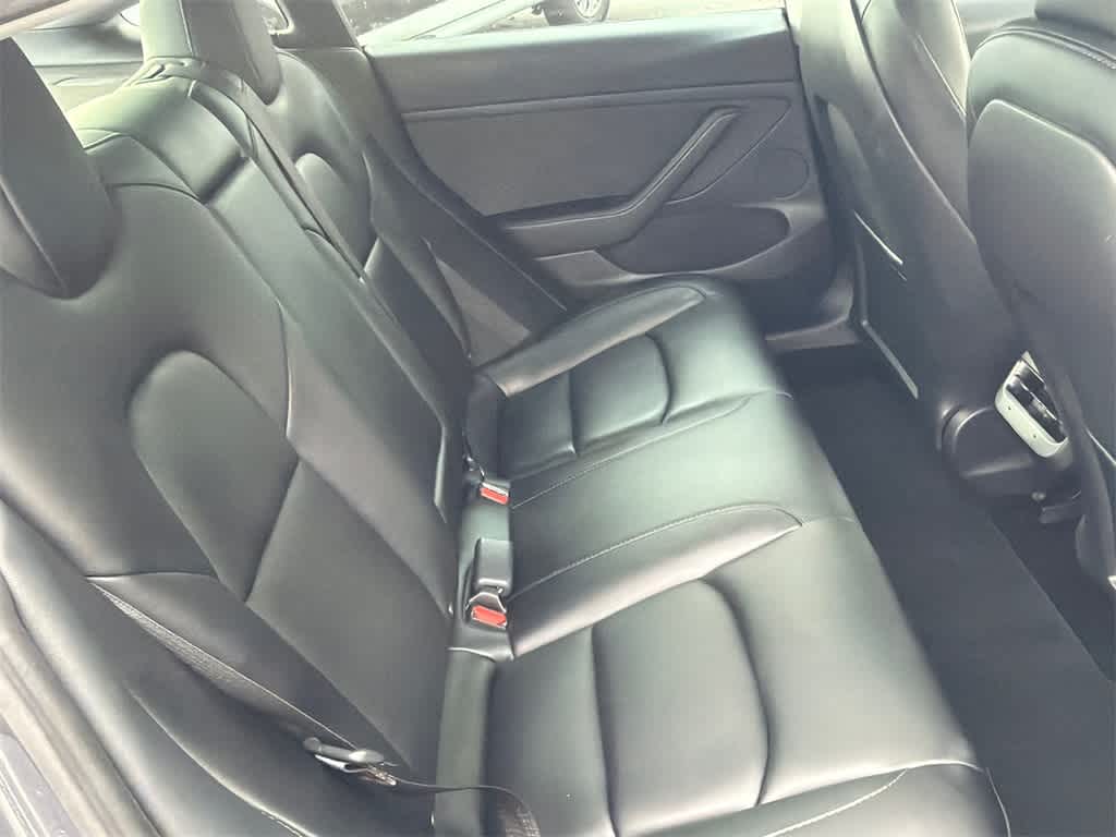 Thumbnail: 2021 Tesla Model 3 - 14