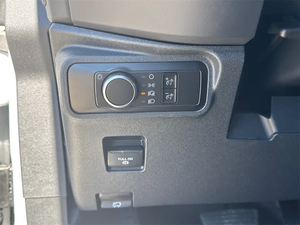 Thumbnail: 2025 Ford Bronco - 32