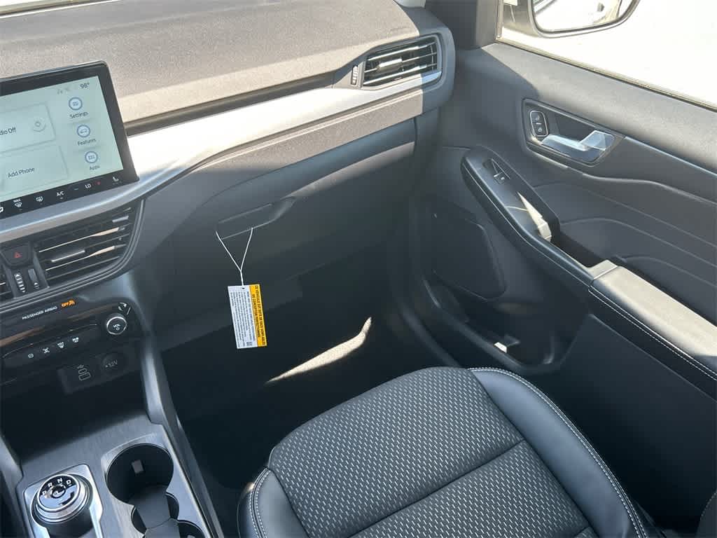 Thumbnail: 2025 Ford Escape - 22