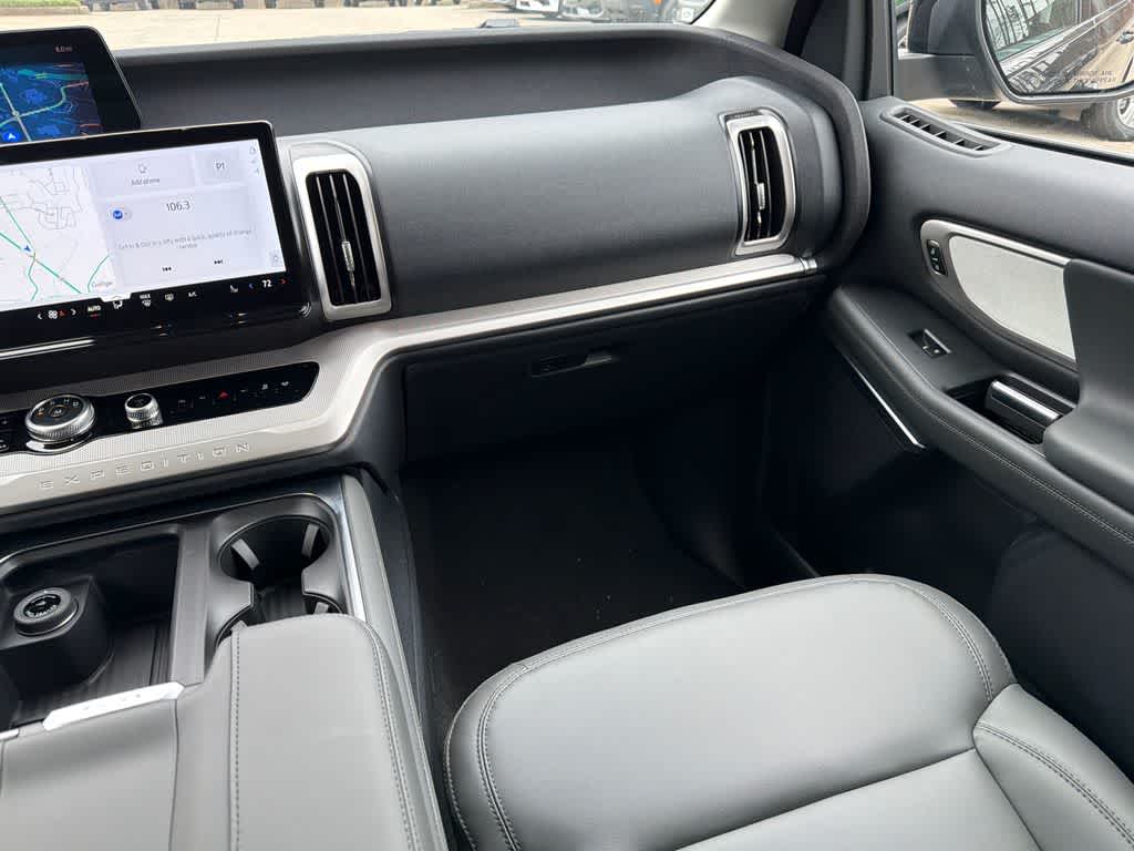 Thumbnail: 2026 Ford Expedition MAX - 24