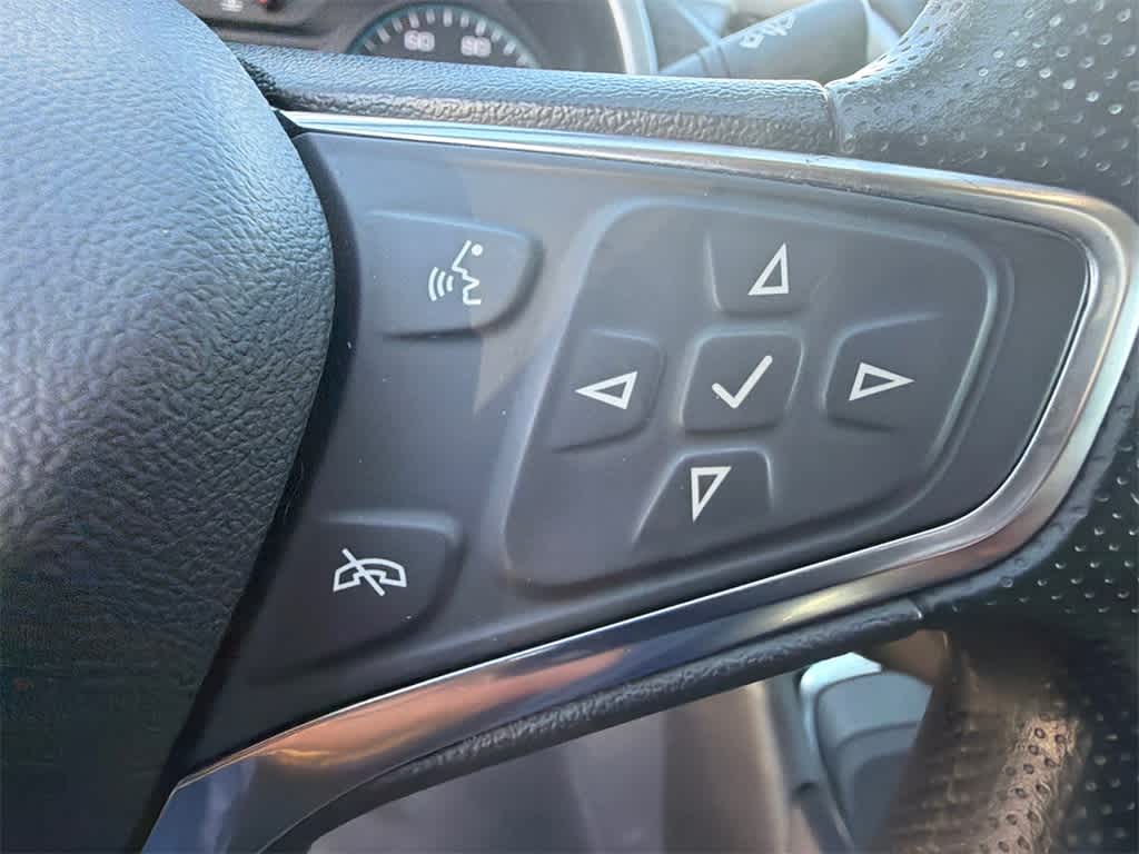 Thumbnail: 2023 Chevrolet Malibu - 24