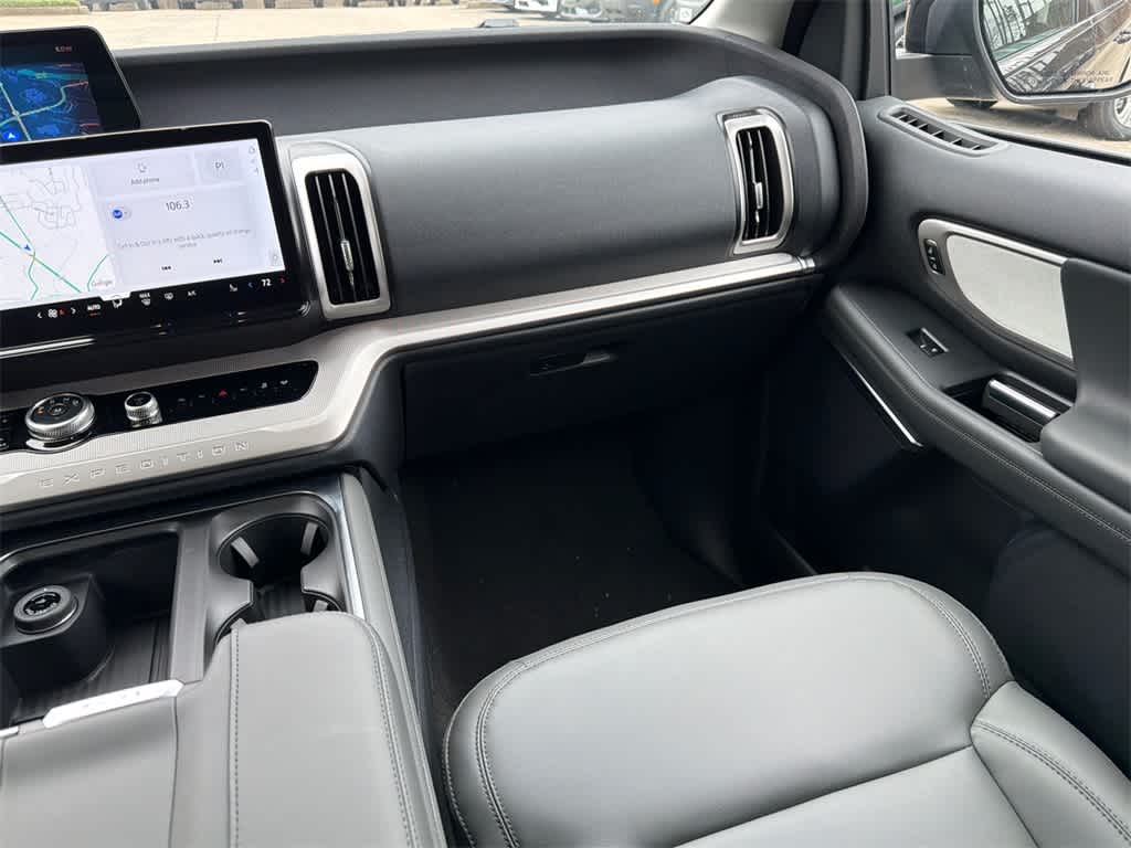 Thumbnail: 2026 Ford Expedition MAX - 24