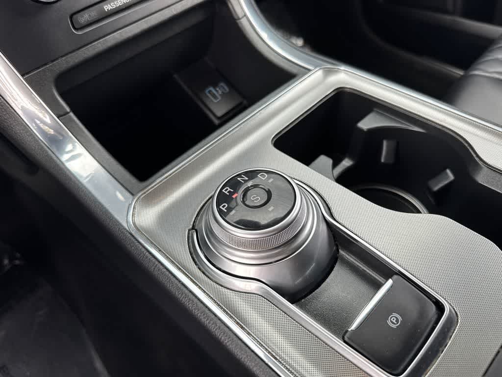 Thumbnail: 2024 Ford Edge - 25