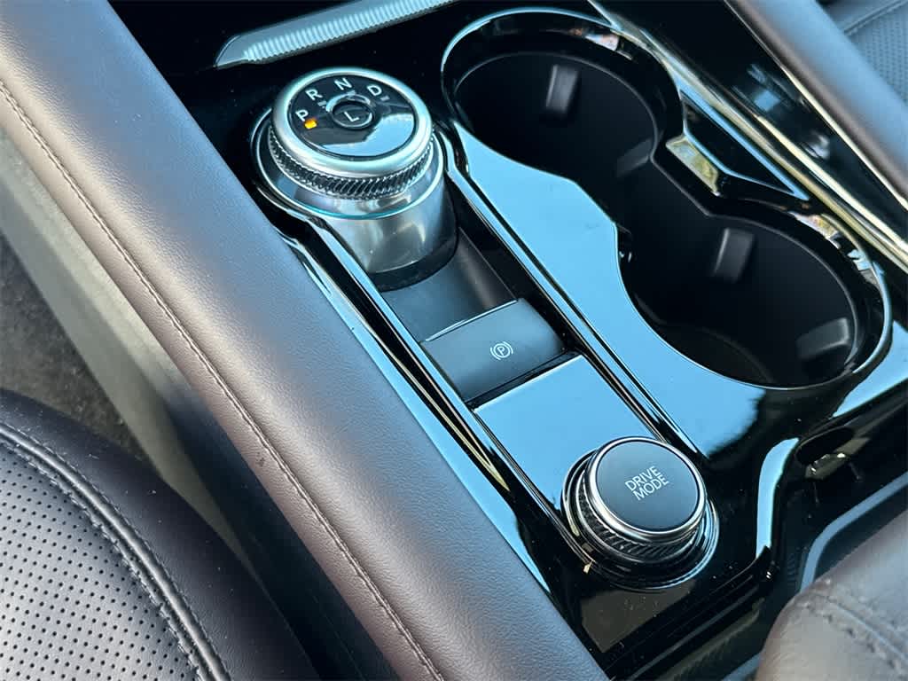 Thumbnail: 2025 Ford Explorer - 33