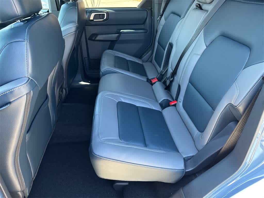 2024 Ford Bronco Outer Banks 16