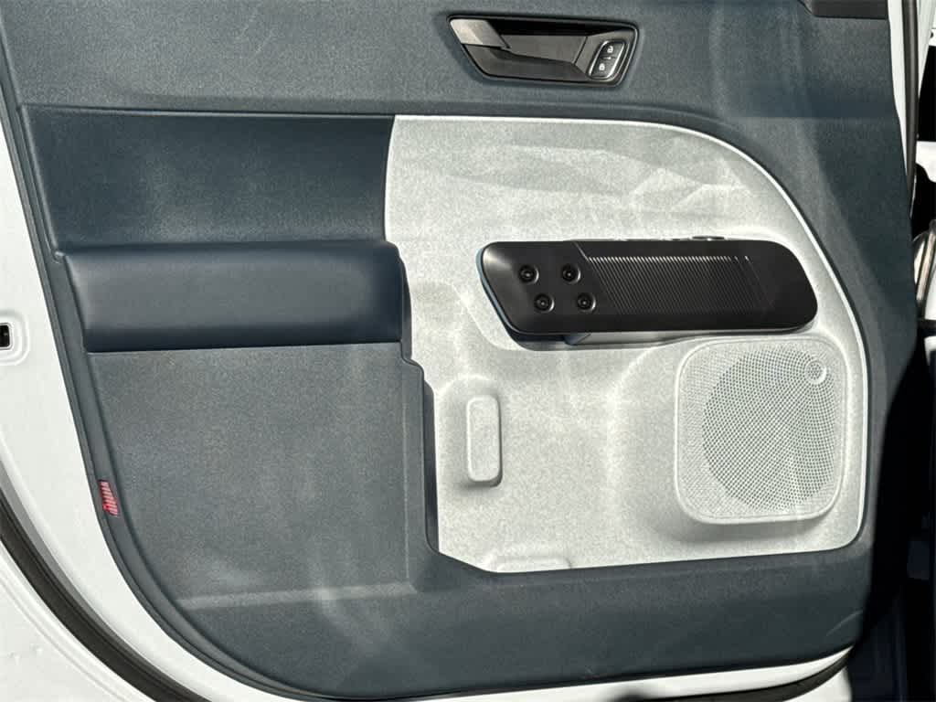 Thumbnail: 2025 Ford Maverick - 11