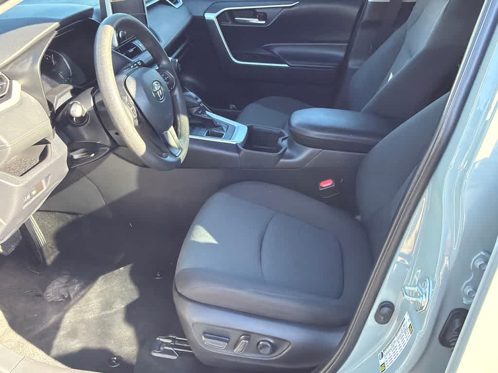 Thumbnail: 2023 Toyota RAV4 - 10