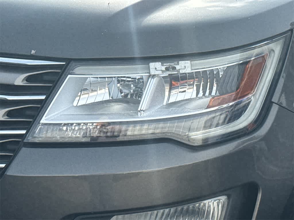 Thumbnail: 2017 Ford Explorer - 9