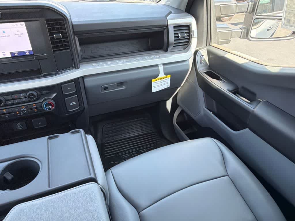 Thumbnail: 2025 Ford F-350 - 20