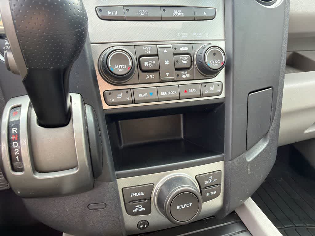 Thumbnail: 2013 Honda Pilot - 29