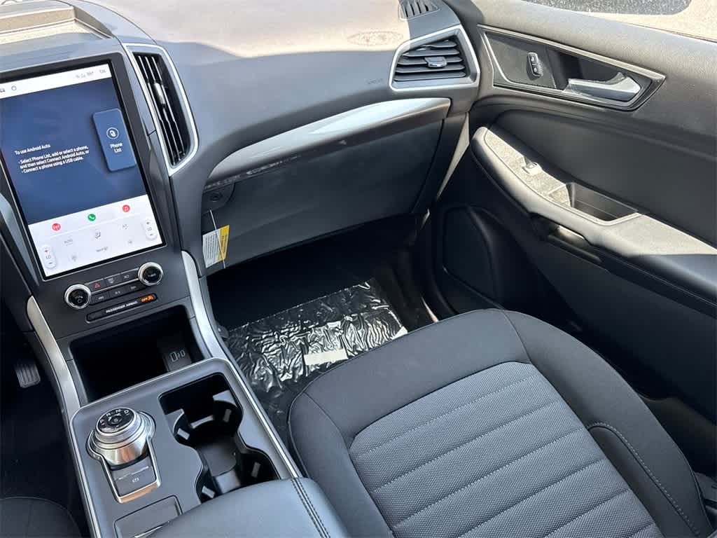 Thumbnail: 2024 Ford Edge - 19