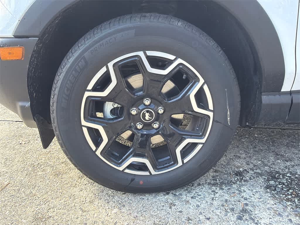 Thumbnail: 2025 Ford Bronco Sport - 9