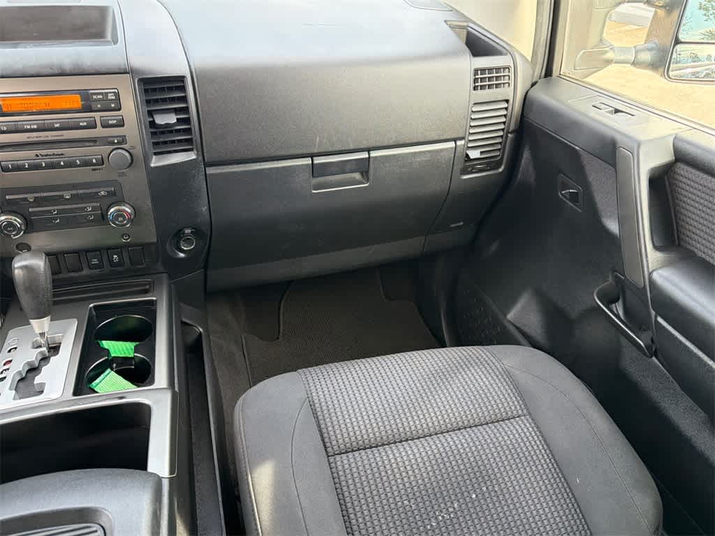 Thumbnail: 2012 Nissan Titan - 20