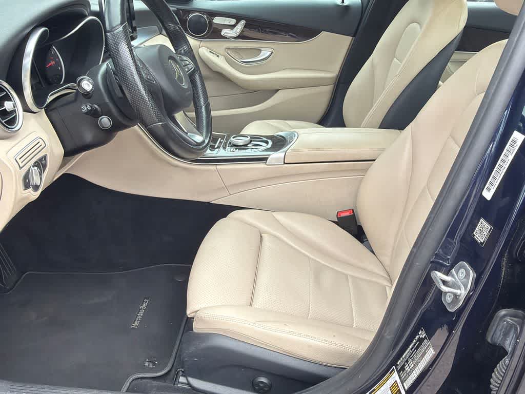 Thumbnail: 2017 Mercedes-Benz C-Class - 10