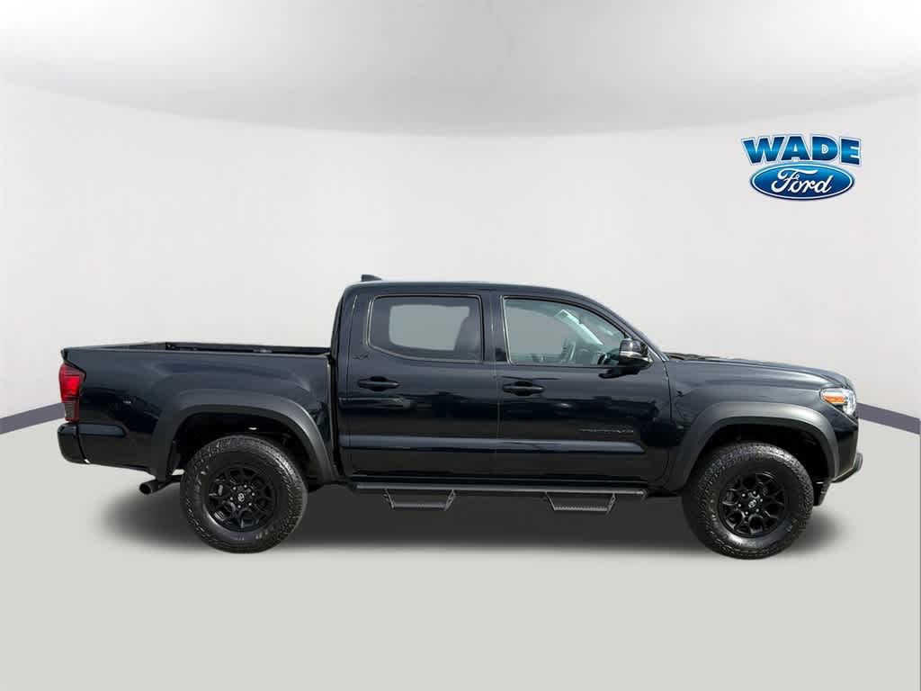 Thumbnail: 2022 Toyota Tacoma - 4